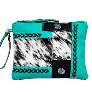 Myra Turinna Springs Pouch 💥Clearance 💥Last One